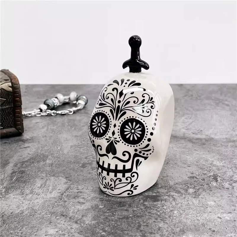 Skull Shape Ceramic Spice Bottle Halloween Seasoning Jar Pepper Shaker Jar Salt Shaker Spice Container Set Home Decor