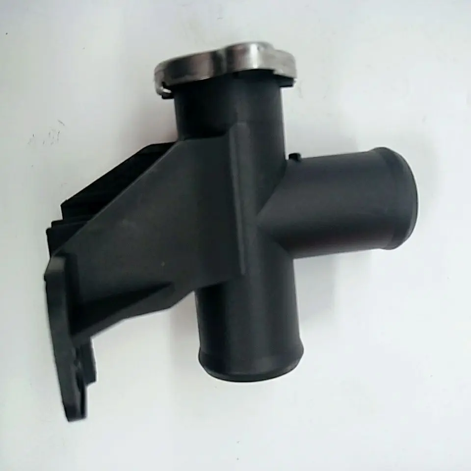 Auto Replacement Parts Cooling System oe Number 1303120U1580 for JAC S5 Coolant filling port assembly