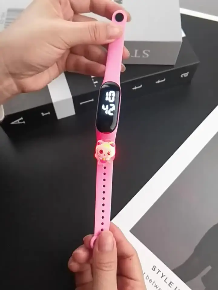 Новые детские часы со светодиодной подсветкой из мультфильма студенческий