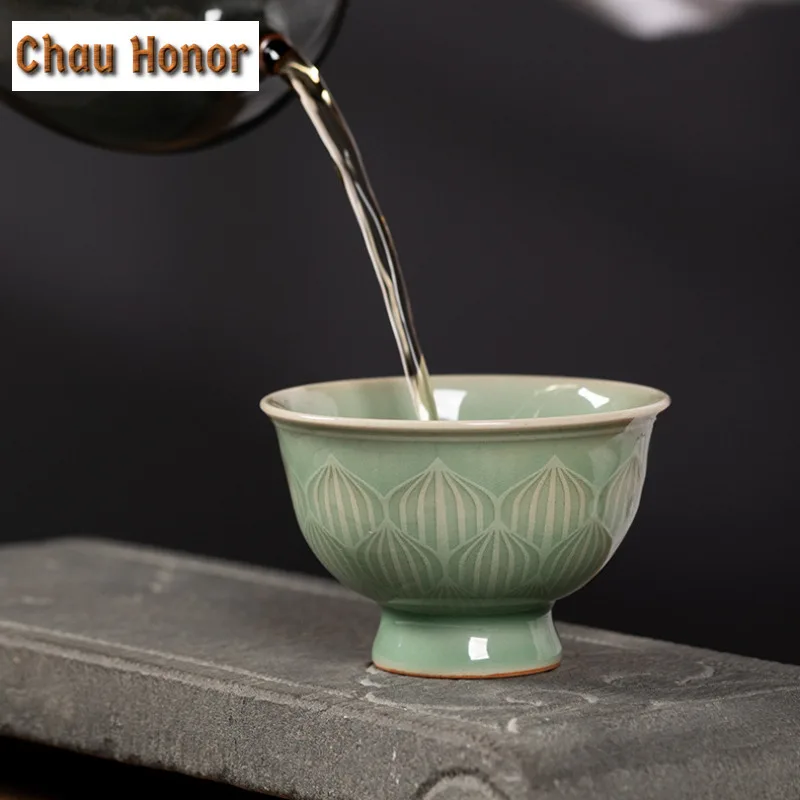 100ml Handmade Longquan Celadon Goblet Teacup Boutique Tea Bowl Tea-tasting Fragrance Cup Chazhan Master Cups Tea Ceremony Gifts