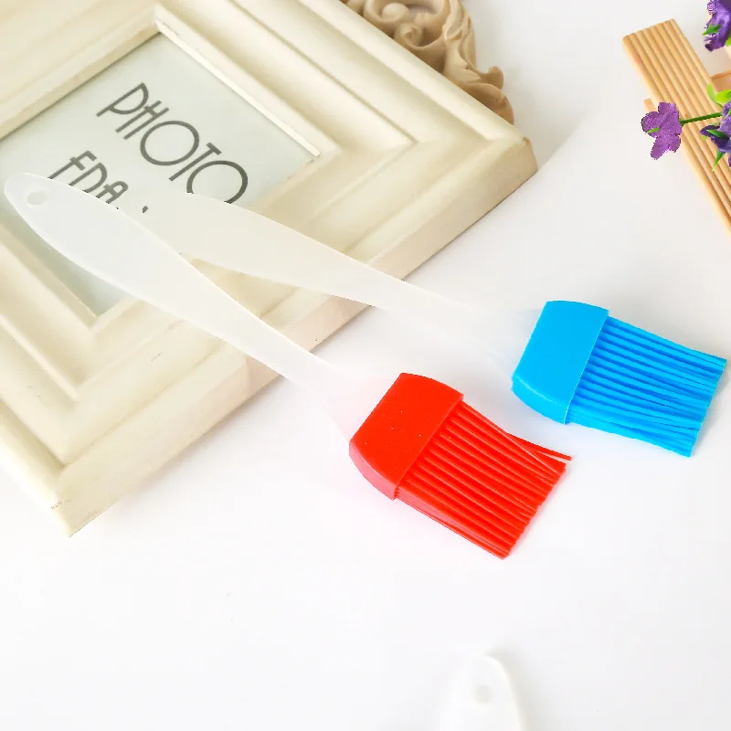 1 Pcs Portable Silicone Oil Brush Grill Oil Brushes Liquid Pastry Kitchen Baking BBQ Tool Kitchen Tools for Outdoor Camping