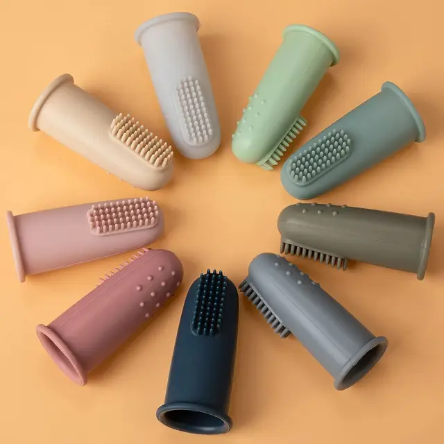 3pcs Baby Toothbrush Children 360 Degree Soft Finger Child Toothbrush Teethers Brush Silicone Kids Teeth Oral Care Cleaning 1