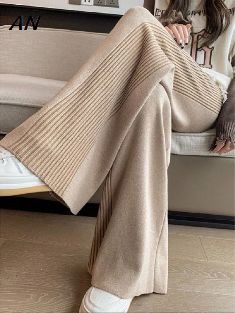 

Women Pants Spring and Autumn Side Pleats and Pit Stripes Knitted Wide Leg Pants That Are Loose and Slimming for Casual Clothes