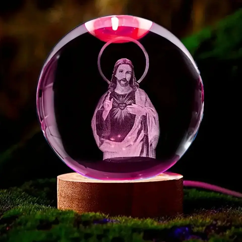Sfera Di Cristallo Con Preghiera 3D Incisa E Base In Legno – Luce Notturna LED, Oggetto Portafortuna E Regalo Religioso - 4