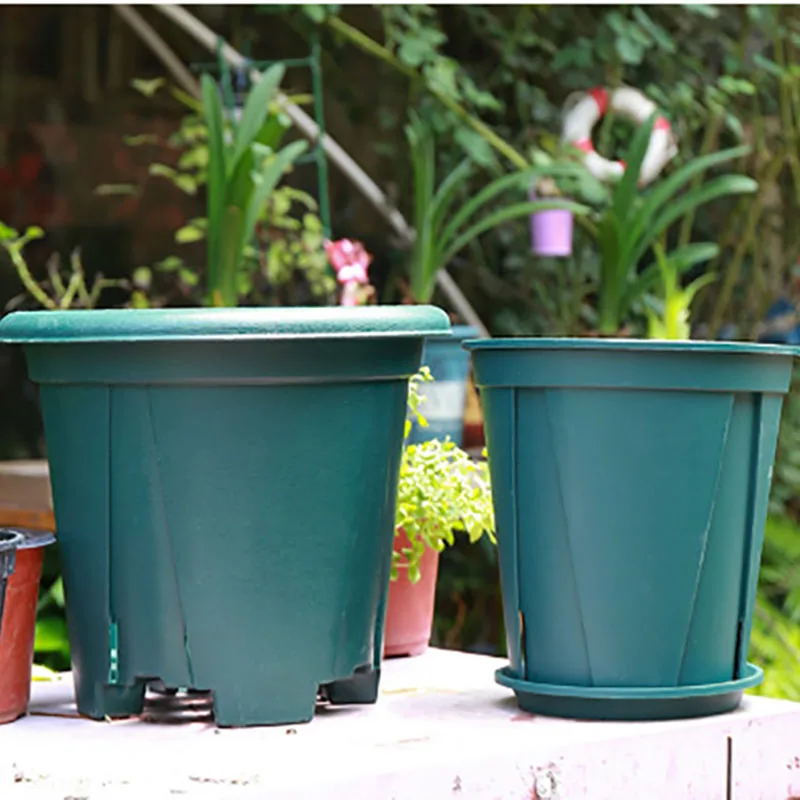 Set of 5 Plastic Garden Planter Pots with Tray