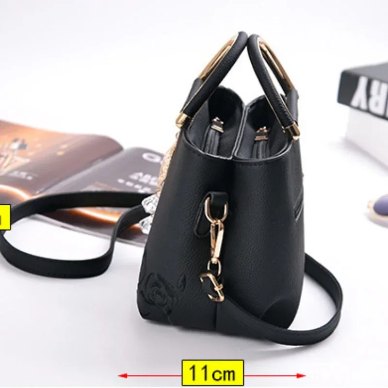New Women's Bag Portable Korean Version of The Simple and Simple Square Package Trend Single Shoulder Messenger Bag Huakalou
