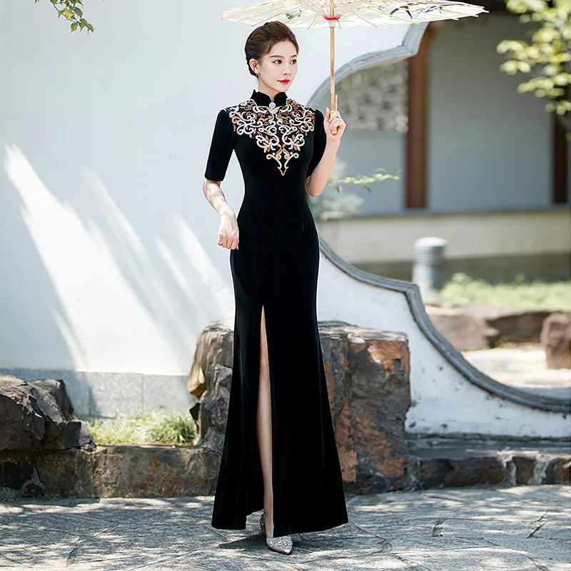 

Retro Half Sleeve Embrodiery Velour Mermaid Qipao Mandarin Collar Gold Velvet Hight Split Cheongsam Chinese Women Dress