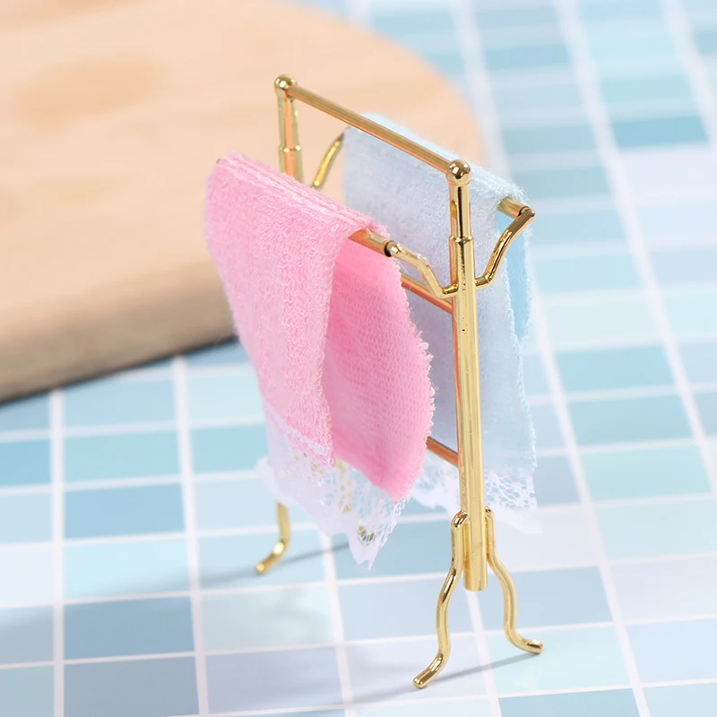 1:12 Metal Free-Standing Hand Towel Drying Rack With 2 Towels For Dollhouse 3