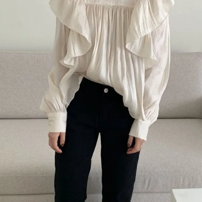 Women\'s Solid V-Neck Ruffles Folds Pullover Shirt Spring Korean Fashion Female Clothing Loose Bubble Sleeve Sweet Blouses Tops