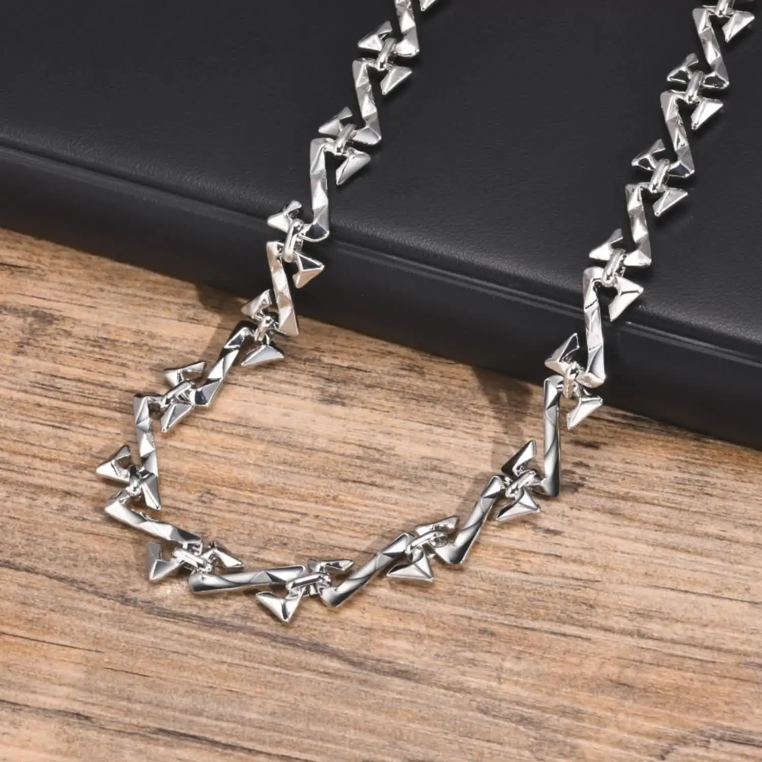 VNOX Silver Z Link Choker Necklace for Men Women