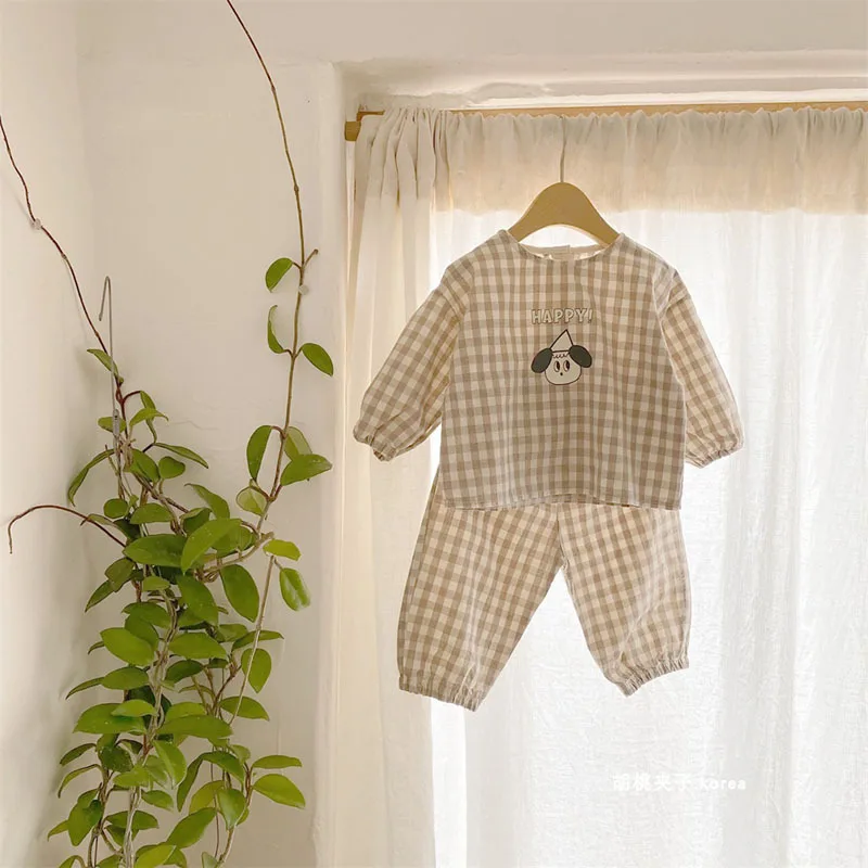 2022 New Baby Cotton Linen Clothes Set Plaid Cartoon Casual Tops + Pants 2pcs Baby Set Cute Boy Girls Comfortable Infant Outfits Baby Clothing Set discount