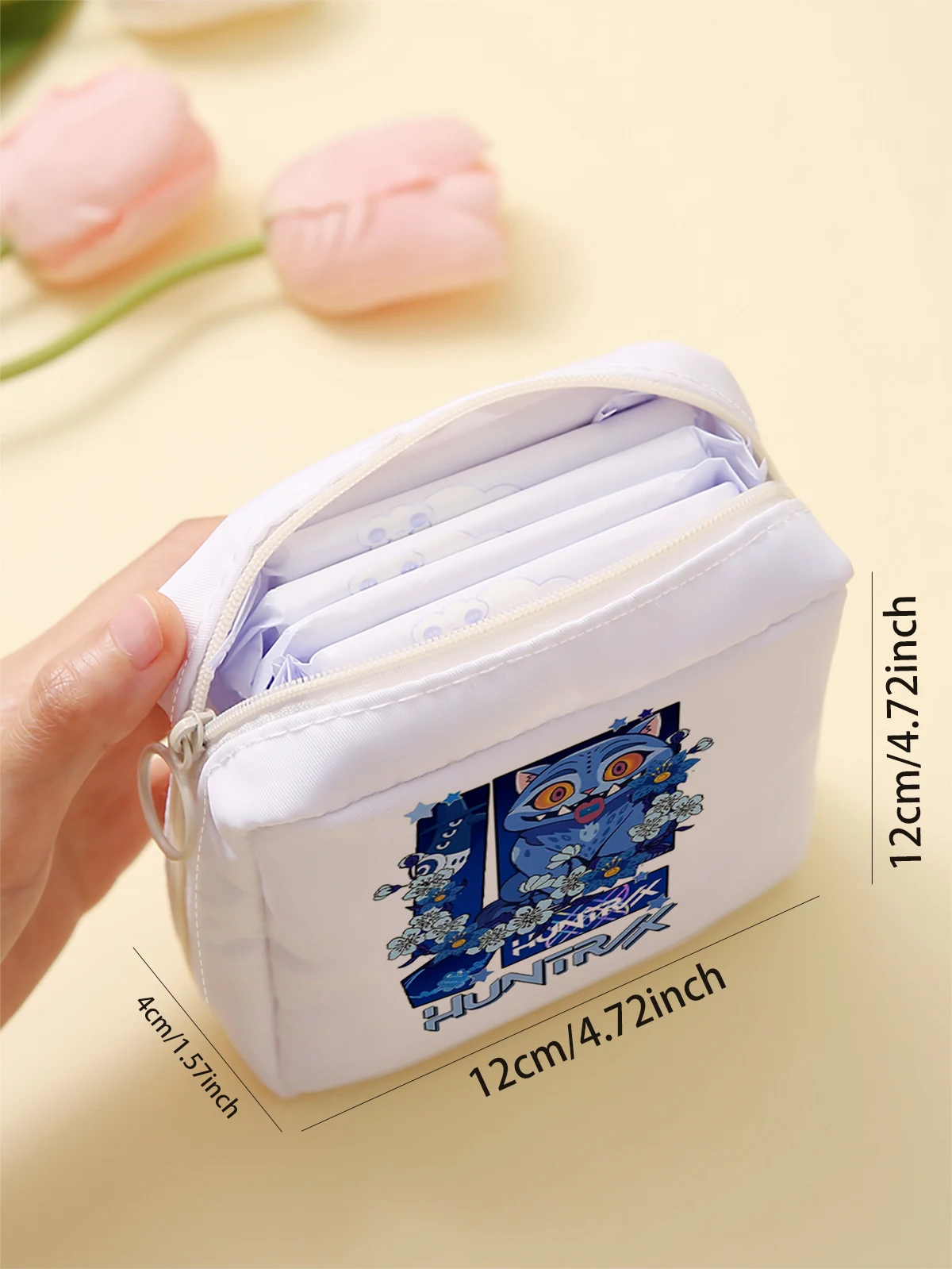Cartoon pattern printed sanitary napkin storage bag, women's lightweight tissue bag, sanitary tissue bag
