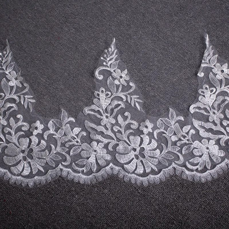 Рисунок 4 - Фата свадебная со шлейфом