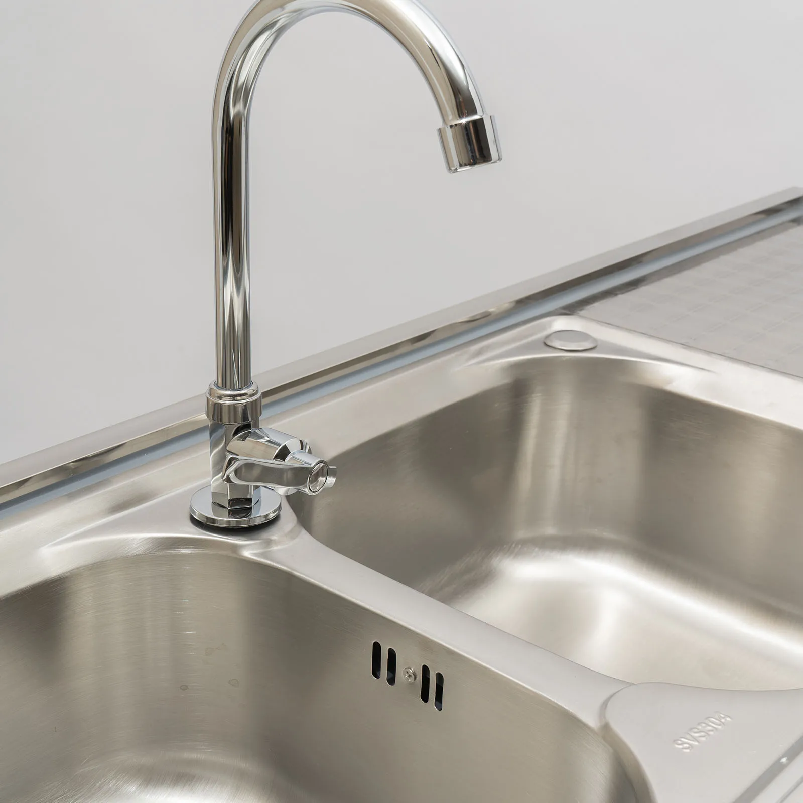 Stainless Steel Commercial Sink Utility Sink 2 Compartment Kitchen w/Prep Table