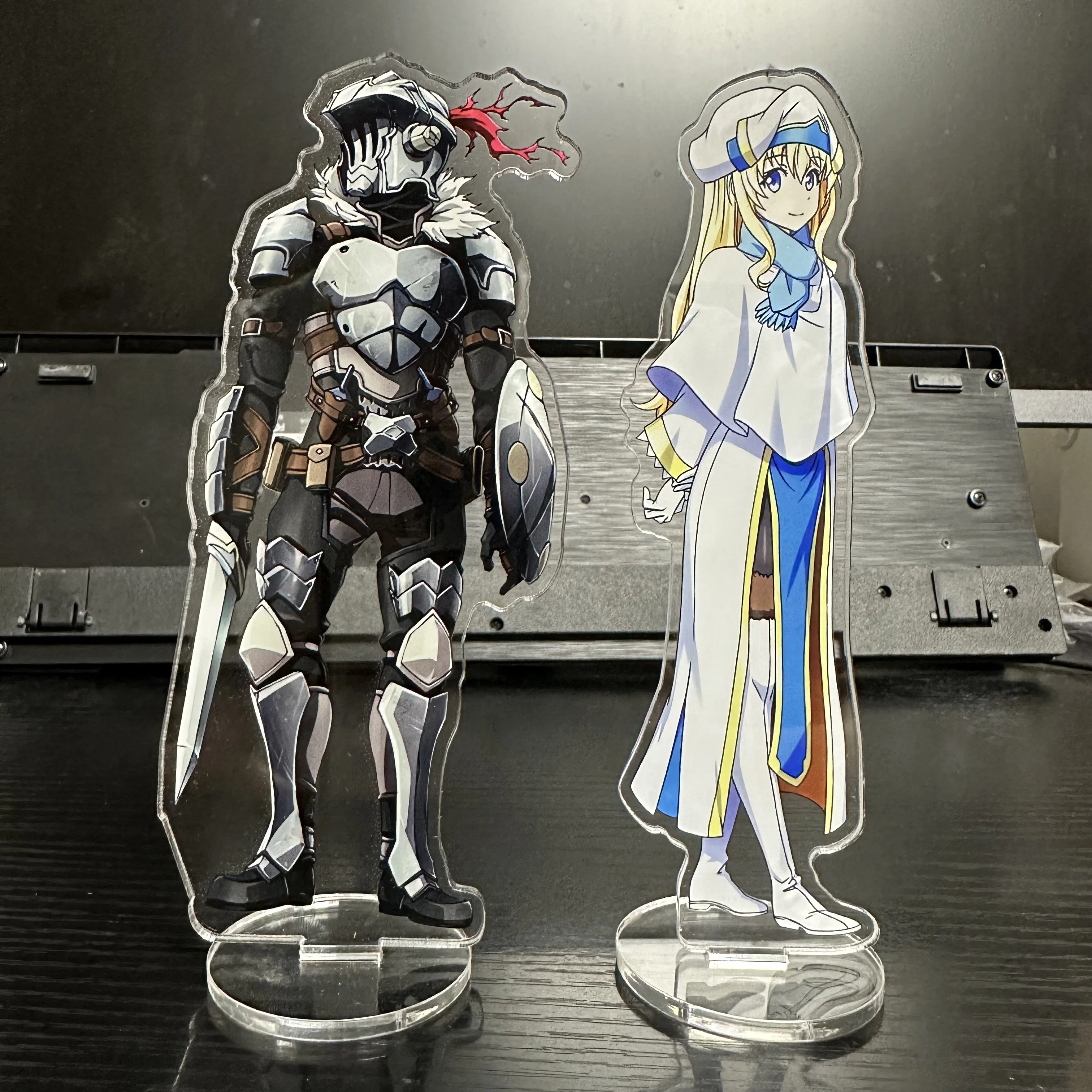 15Cm Hot Anime Goblin Slayer Figure Cosplay Acrilico Stand Modello Piatto Desk Decor Standing Sign Toy Fans Regali Di Natale