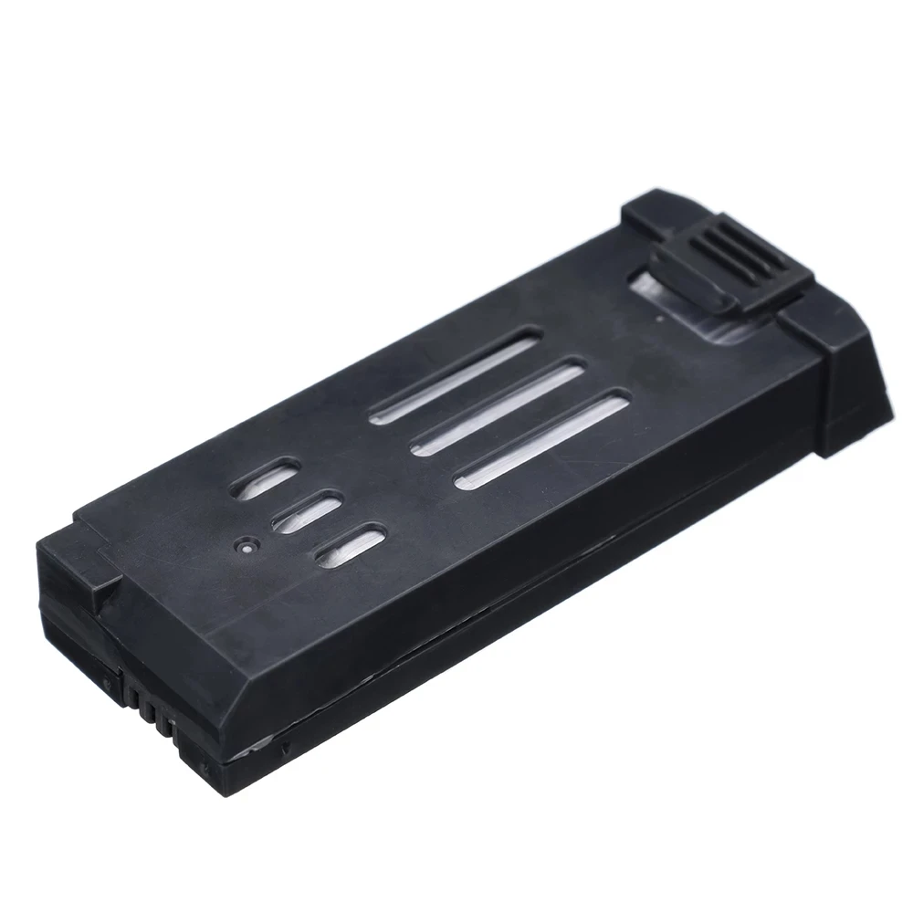 Cinq batteries de rechange pour drone emballées avec câble USB, solution de recharge complète.