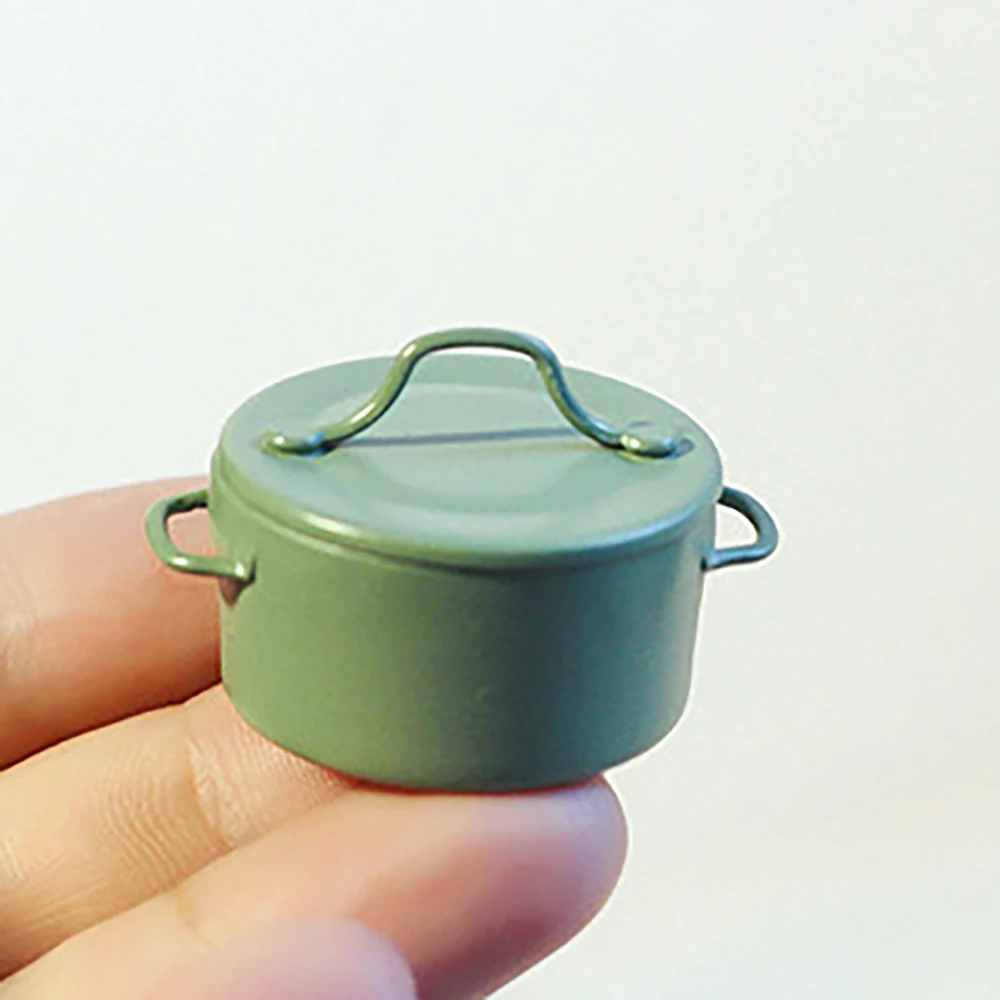 

1/12 Dollhouse Accessories Miniatures Metal Soup Pot with Cover Mini Kitchen Utensils Model for Doll House Decoration OB11 bjd