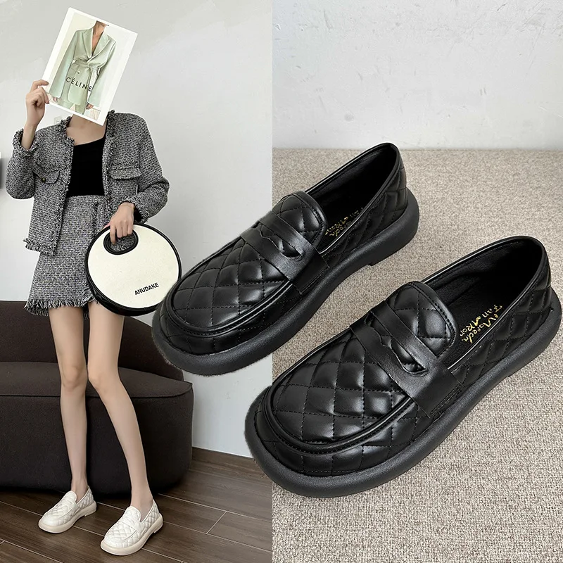 Women's Lolita Shoes Soft Leather British Style Round Toe Soft Sole Ladies Loafers Retro Rhombus Square Heel Casual Women Flats