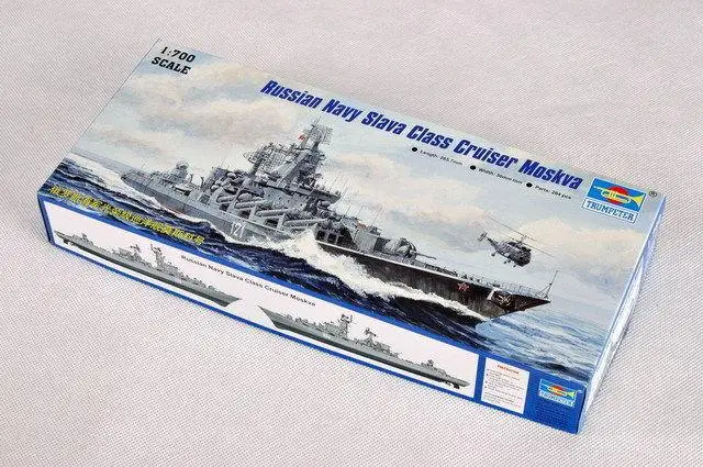 

Российский круизер Trumpeter 1/700, 05720