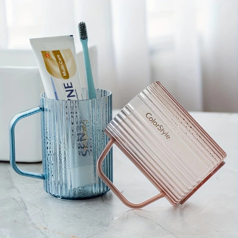 Bicchiere portaspazzolini minimalista da bagno con manico_voghion.com