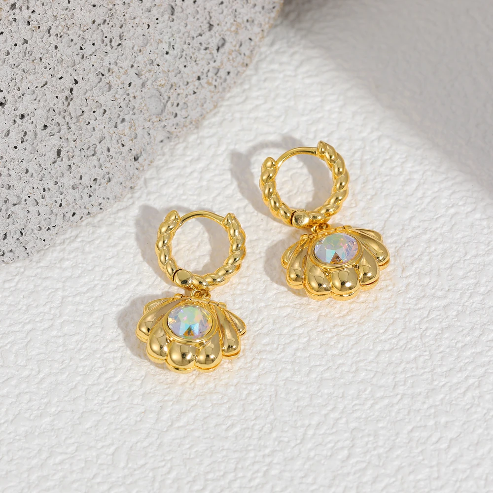 18K Gold Plated Twist Mini Circle Round Huggie Ear Hoops Openable Scallop Shell Crystal Drop Earrings Unique Jewelry 2026 Серьги