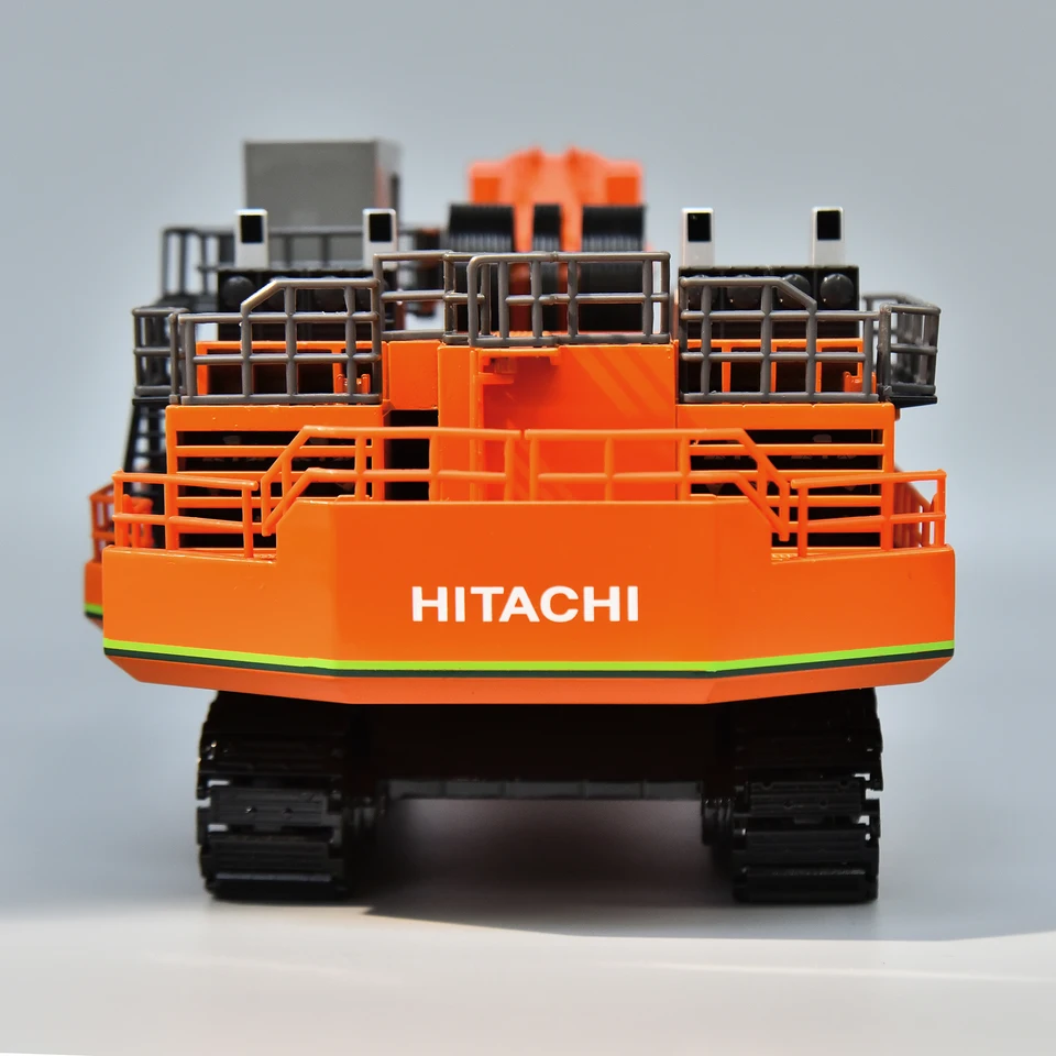 Hitachi EX8000 Excavator Model Simulation and Metal Collection