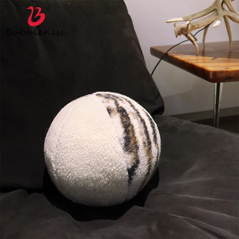 

Bubble Kiss Original Designer Nordic Ball Shaped Pillow Color Luxury Sofa Wool Cushion for Home Living Room Decoration Pillows