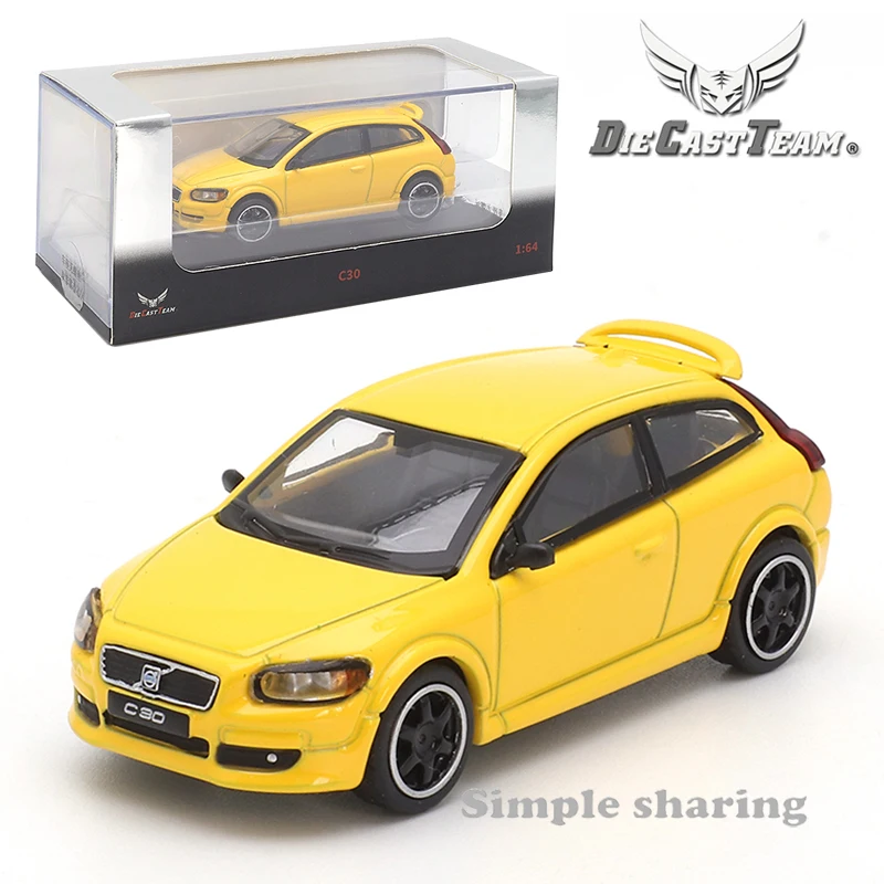

DCT 1:64 Volvo C30-желтая коллекция 111 из искусственного сплава