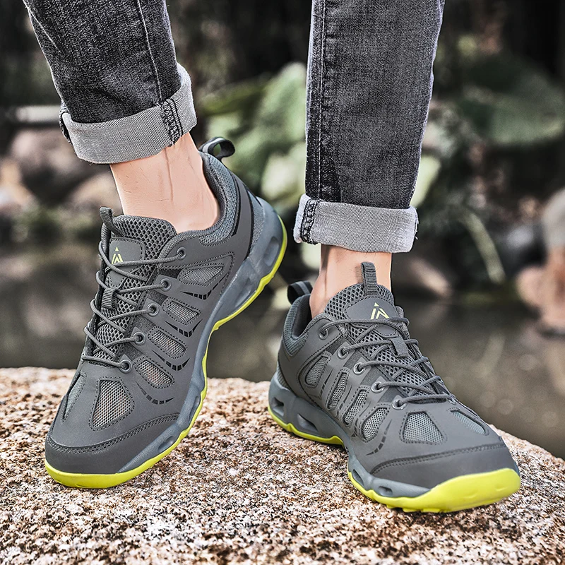 Unisex Outdoor Sports Shoes Rock Climbing Hiking Shoes Beach Stream Shoes Casual Sports Shoes