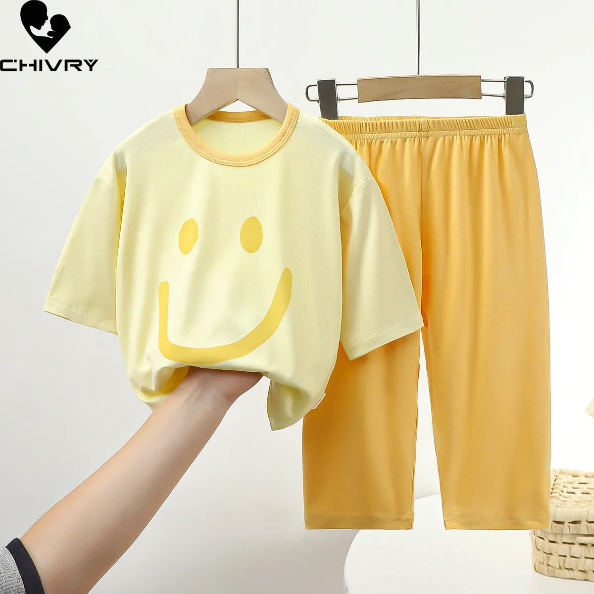 

Kids Summer Thin Silky Pajamas Sets New Boys Girls Cartoon Smile Three-quarter Sleeve O-neck T Shirt with Pants Baby Homewear