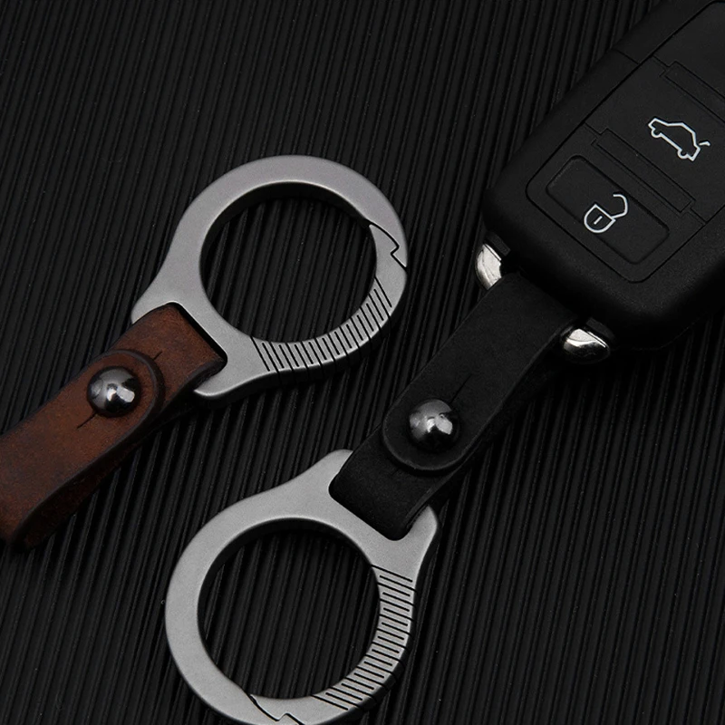 Titanium Alloy Carabiner Cowhide Leather Keychain Waist Belt Buckle Car Key Holder For Key Camping Survival EDC Outdoor Keychain titanium keychain