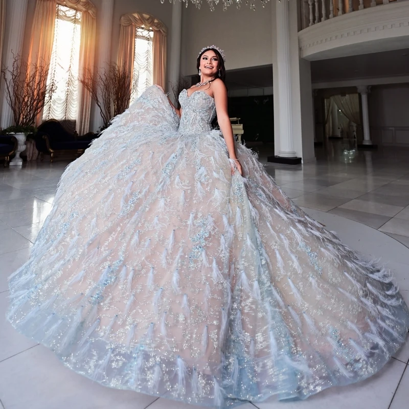 

Sky Bkue Sequined Appliques Beading Crystal Feather Ball Gown Quinceanera Dresses Champagne Lining Corset Vestidos De 15 Años