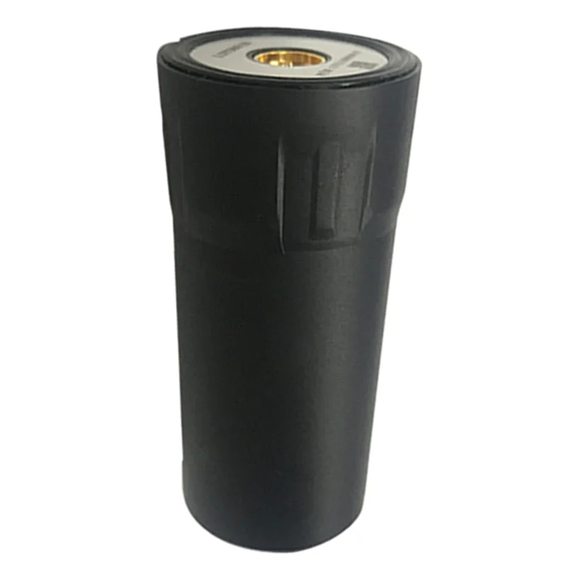 Antenne GPS GNSS multibande 3dBi avec câble et connecteur SMA-J, posée sur une surface métallique.