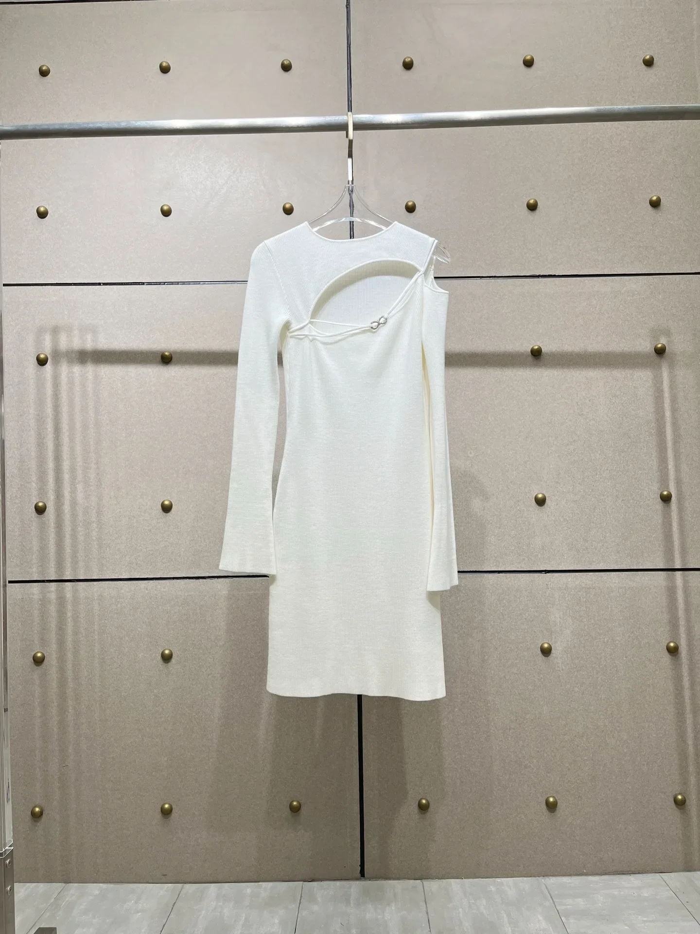 

White Black Long Sleeve Diamonds Chest Hollow Out Knit Mini Dress
