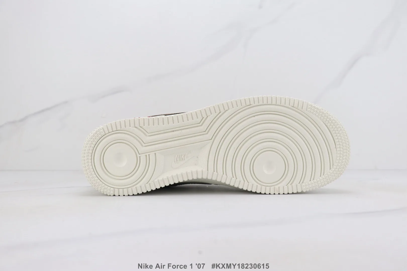 Рисунок 5 - Мужские классические удобные и