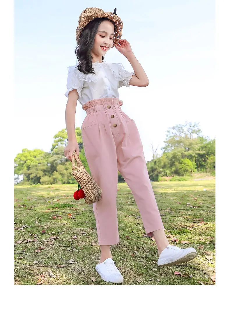 Girl Shirt White Pants Red Shoes Stock Photo 715746505 | Shutterstock