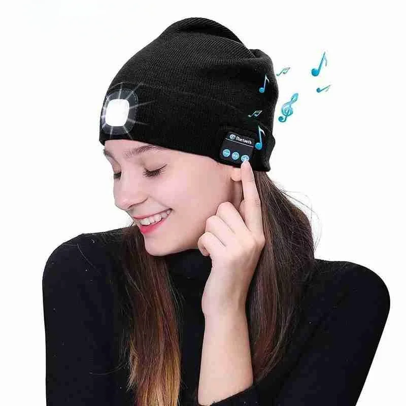 Bluetooth LED Winter Beanie Hat 2