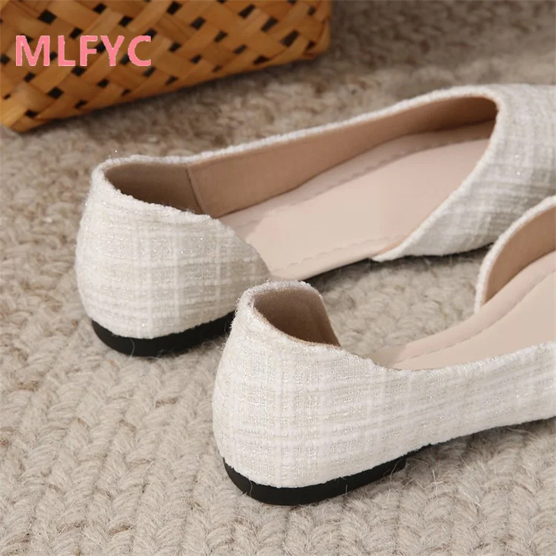 New Flat Bottom Sandals ladies Fashion Pointed Shallow Mouth Sandals Women's Spring/Summer Baotou Slippers