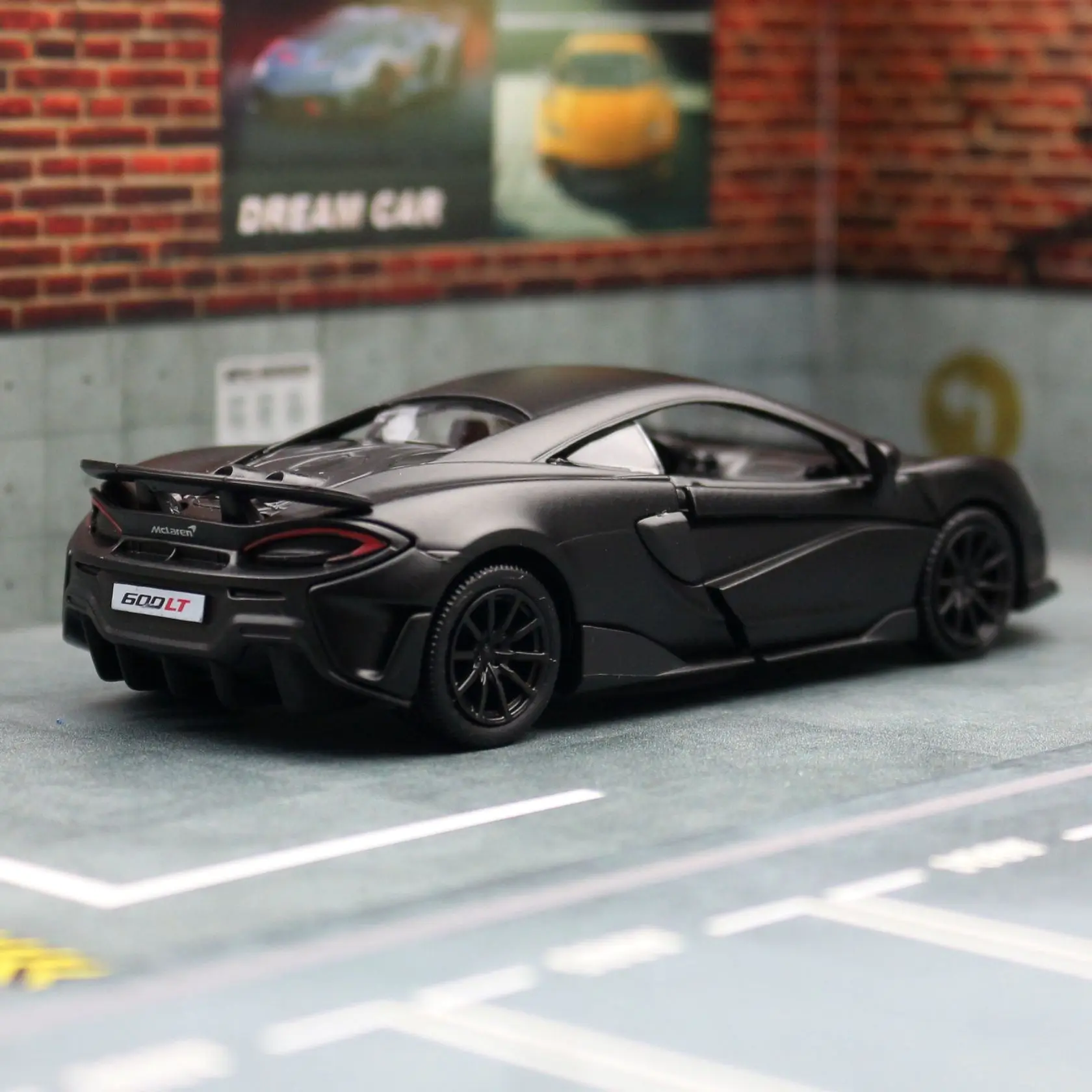 1/36 McLaren 600LT Toy Car For Children RMZ City Diecast Miniature Vehicle Model Super Pull Back Car Collection Gift for Boys 4