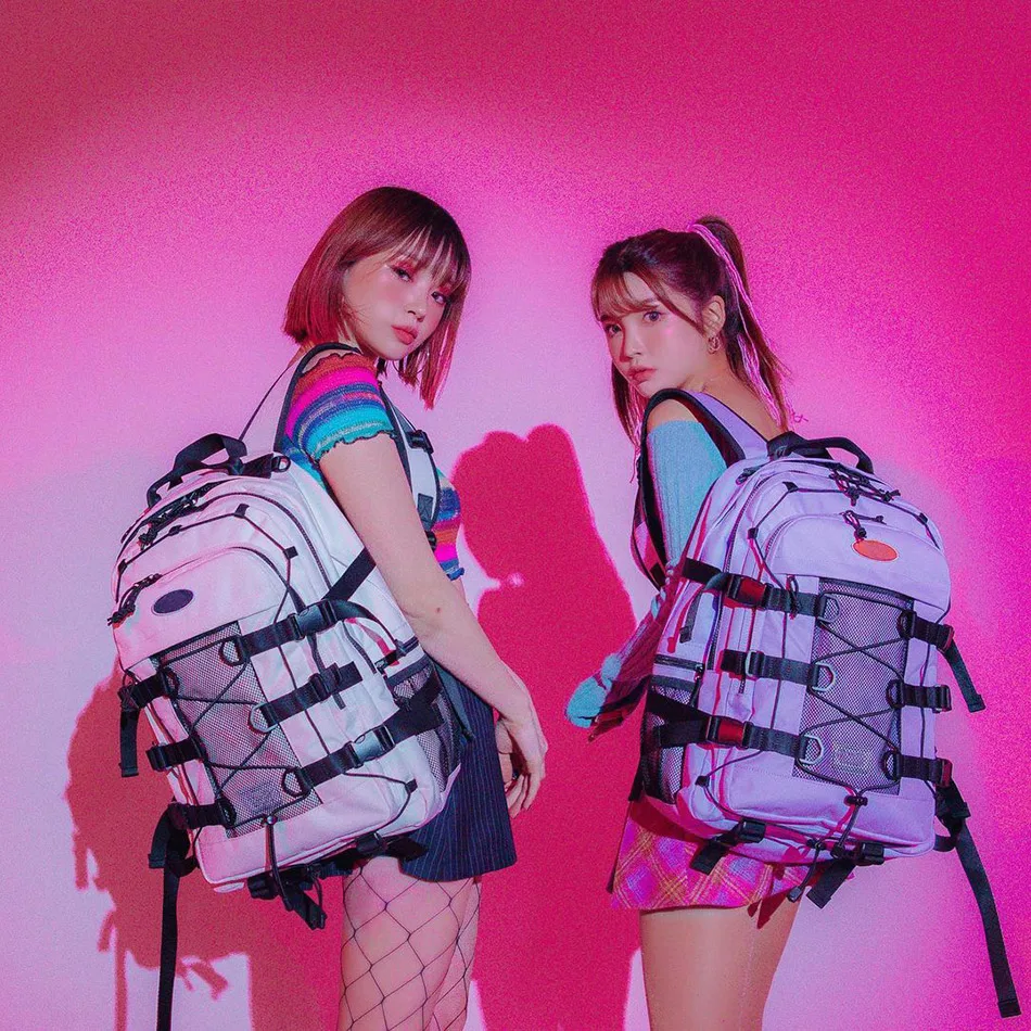 

Korean schoolbag junior high school niche design backpack large capacity function double shoulder computer bag fashion trend