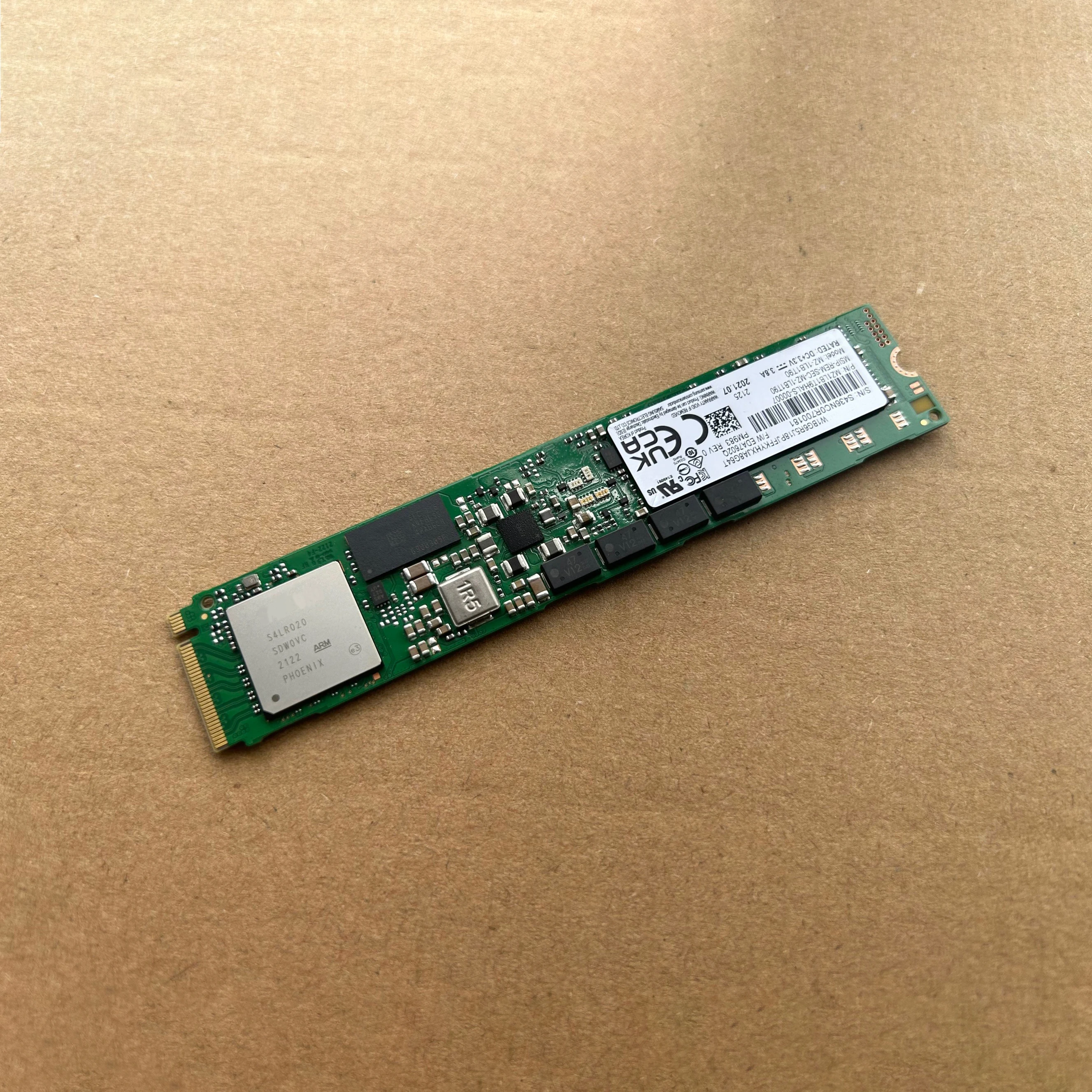 PM983 1.92T 22110 Volume PCIE3.0 NVME Enterprise SSD a stato solido.