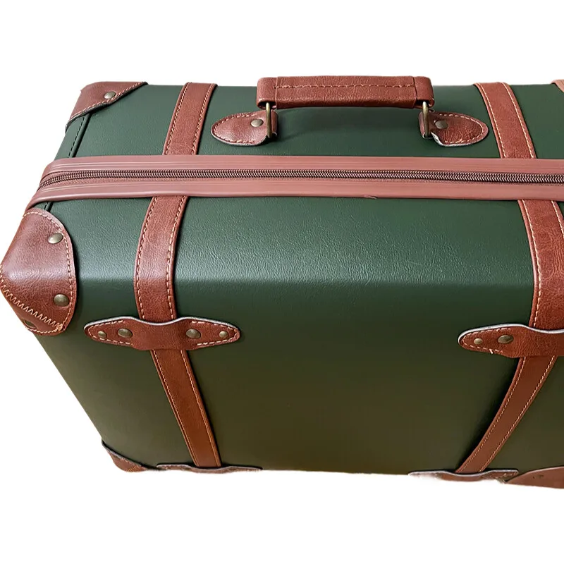 Ancienne Valise En Bois Et Peau De Porc - Cuir, Renforts Métal, Capitonnée
