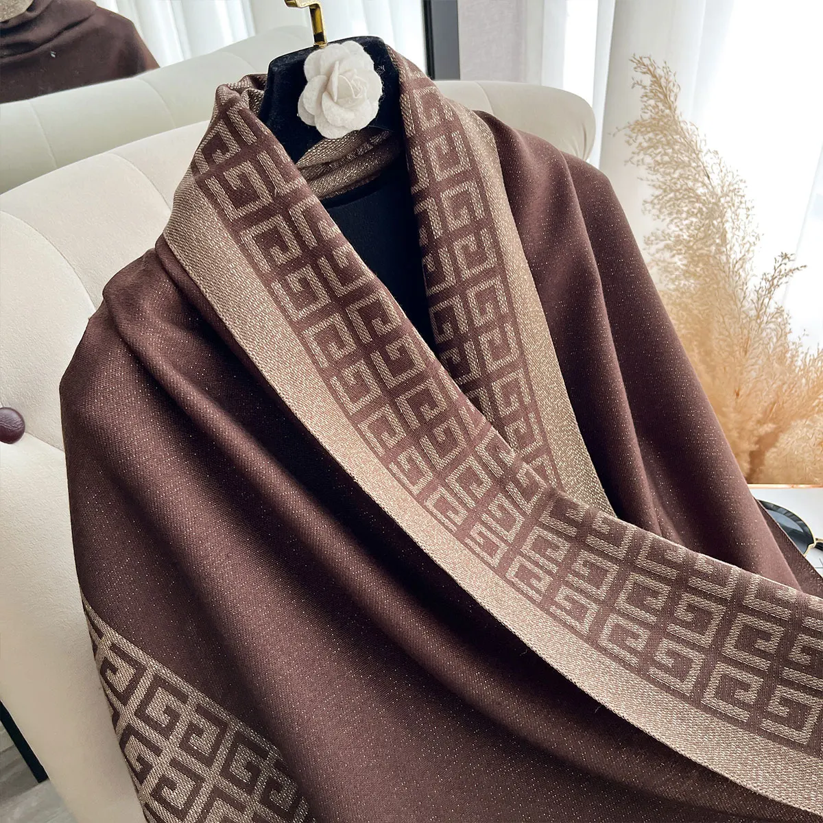 Elegant Ladies Muslim Hijab Golden Thread long Scarf With Spring and Autumn Sun Protection Scarf Decoration Shawl Wrap Headscarf