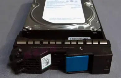 

Жесткий диск для HDS 3285067-C 3285067-R HUS110 4T 3,5 дюймов SAS 7,2 K 4 ТБ
