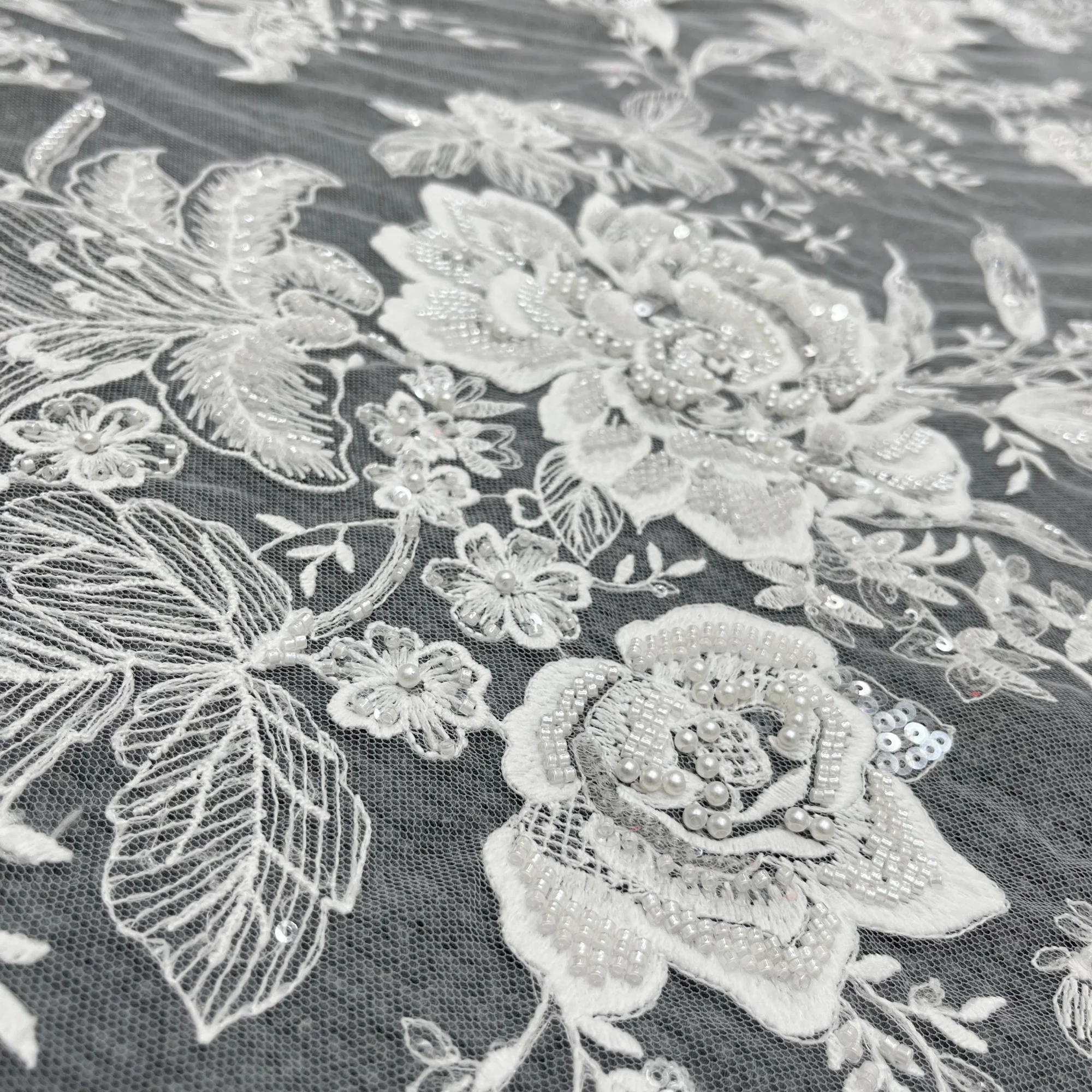 Exquisite Floral Pattern Sequins Beads Embroidery High-Grade Private Customized Wedding Lace Fabrics