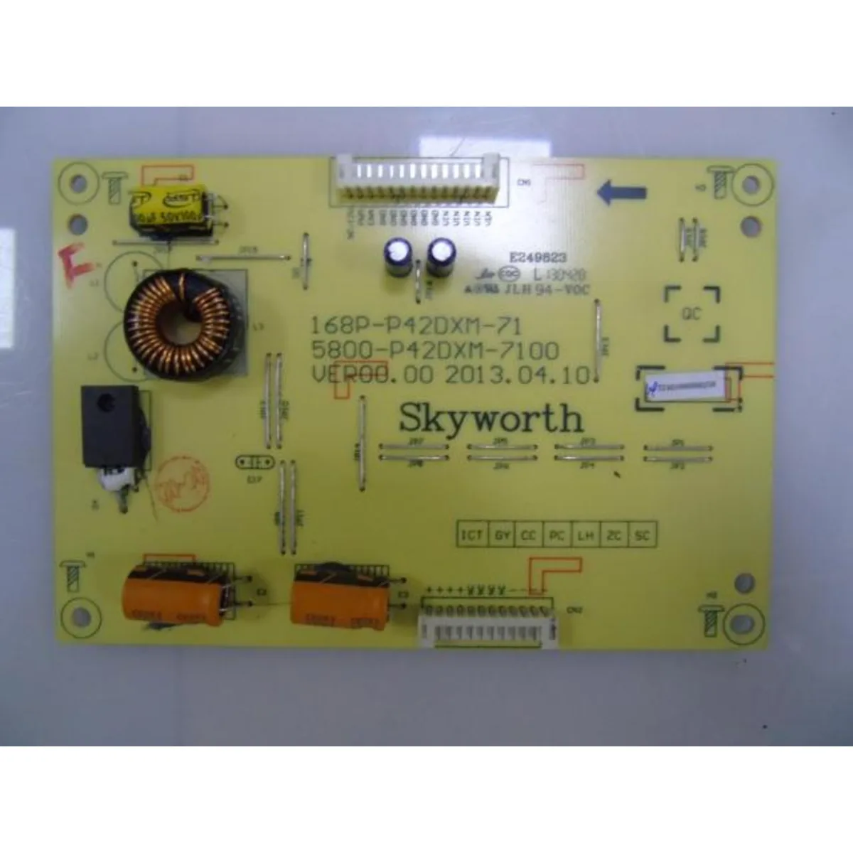 

Для Skyworth 42E320w 42E5chr стандартная лампа 168P-P42dxm-71 5800-P42dxm-7100