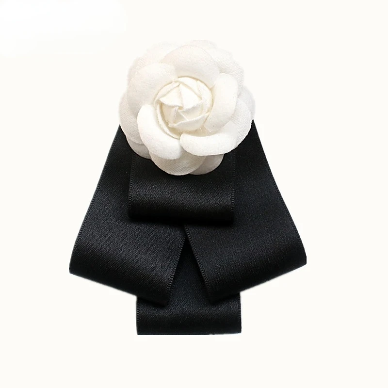 Korean Version Fabric Camellia Flower Brooches British Retro Butterfly Bow Tie for Women\'s Shirt Collar Pins Accessories
