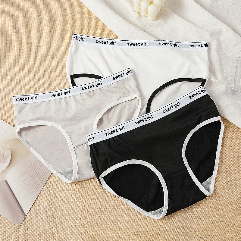 3PCS Women's Cotton Panties Sports Style Mid-Rise Seamless Briefs Comfortable Breathable High-Stretch Underwear