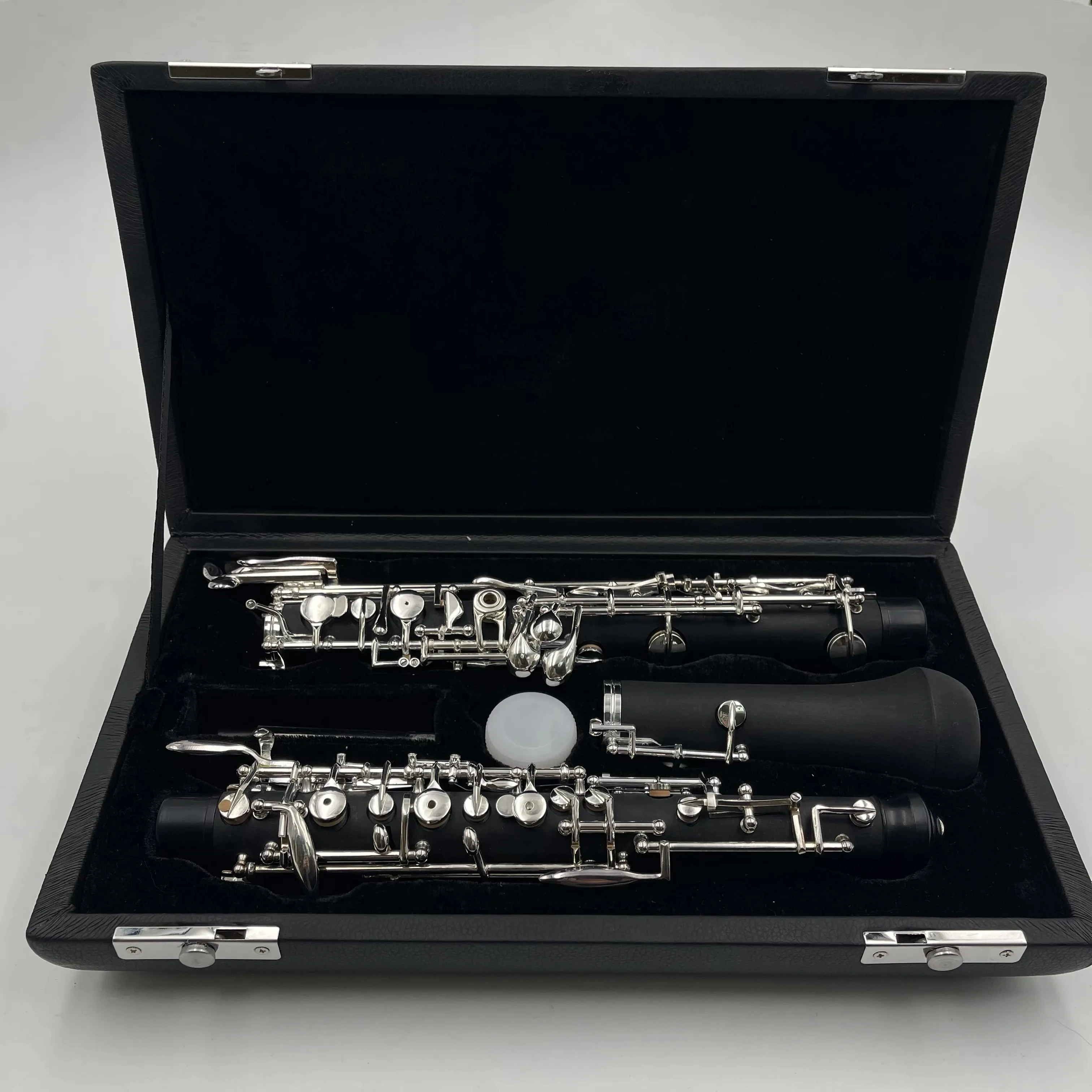 

NEW Semiautomatic Oboe with 3rd Octave Key, Silver Plated C Key