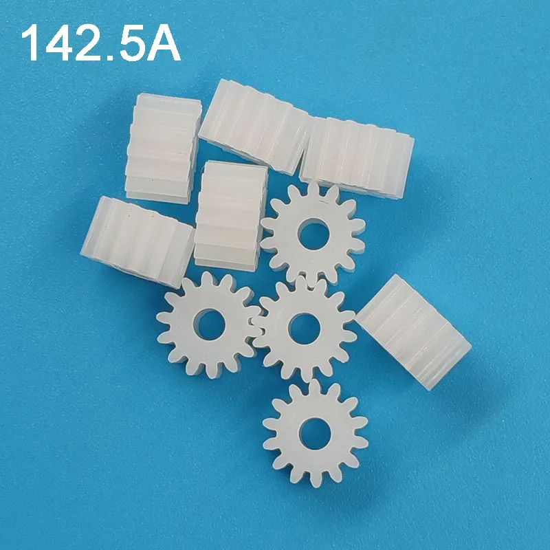 Motor gear 10pcs/lot 142A 142.5A 143A Gears Modulus 0.5 14 Teeth 2mm (tight) OD 8mm POM Plastic Gear Motor Toy Parts Accessories
